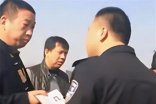 阿尔维斯：不在巴萨后我终于可以说喜欢C罗了，他是榜样我很尊重他